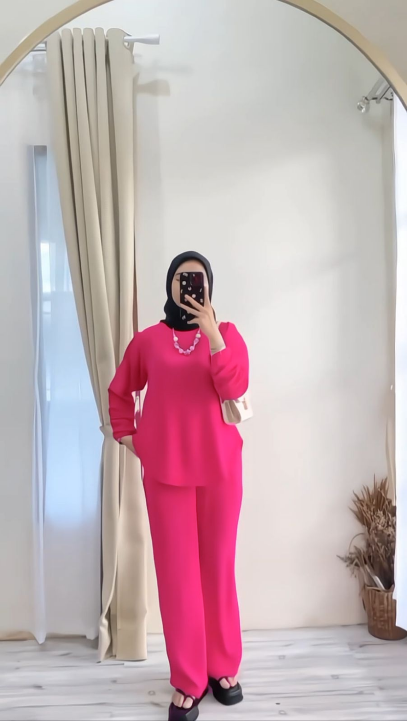 Round Neck Shirt & Trouser Set For Women