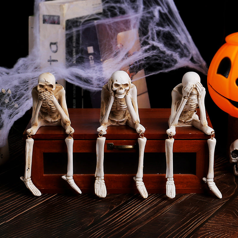 Paha luurankofiguuri goottilaiseen ja halloween-koristeisiin